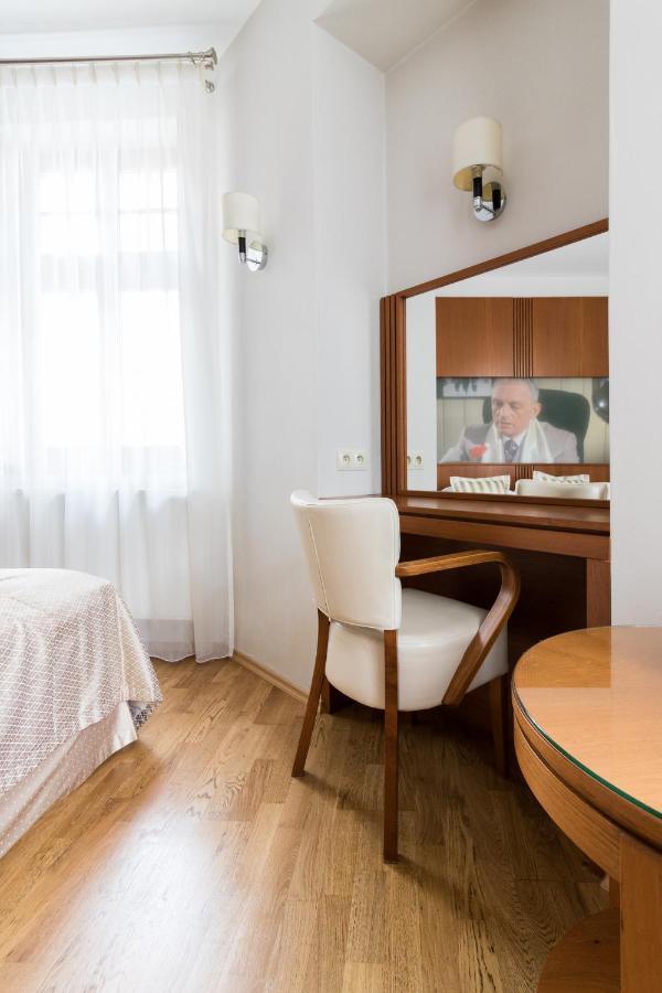 Hotel Vabank Голюб-Добжинь Экстерьер фото